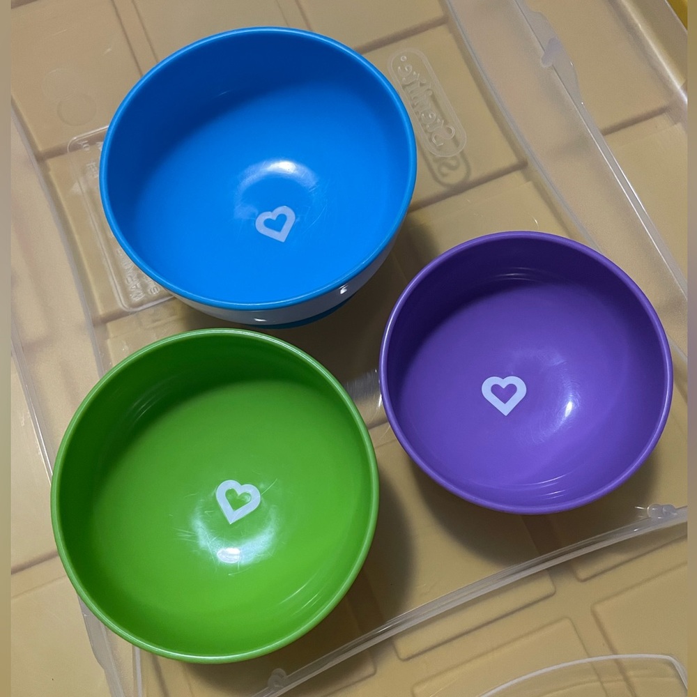 Munchkin nonslip bowls